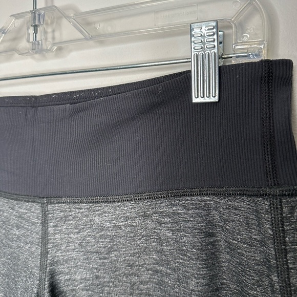 Lululemon Clam Digger Crops Heathered Deep Coal Size 6 - Picture 10 of 10